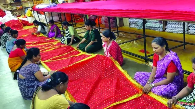 भाजपा नेता फतेहचंदानी कल माँ अन्नपूर्णा को चढ़ाएंगे चुनरी