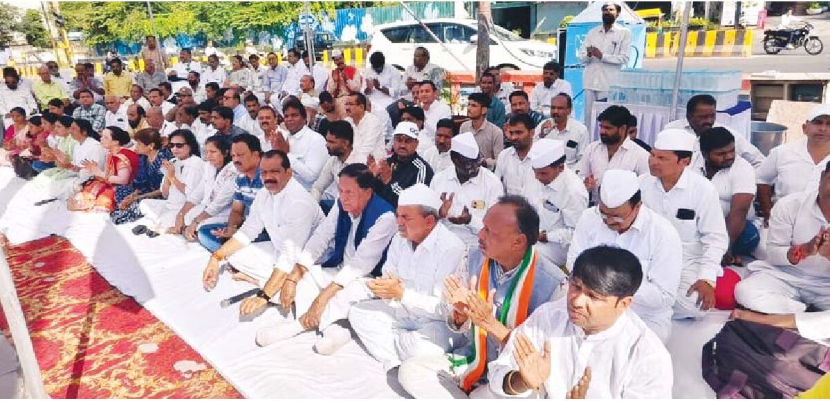 कांग्रेस ने आज गांधीजी और शास्त्रीजी को किया याद