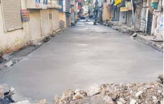 पार्षद पेंढारकर ने दी सड़क की सौगात
