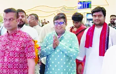 भागवत कथा से पहले इन्द्रेश महाराज का अभिनंदन