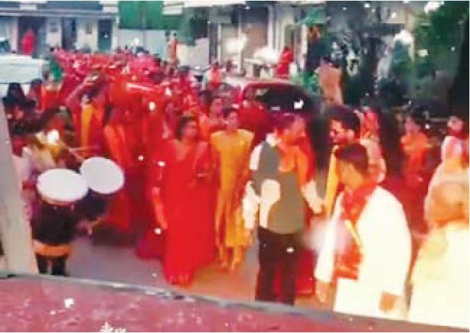 हरसिद्धि माता को अर्पण की चुनरी