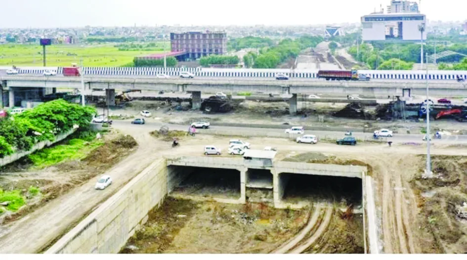 फोनेक्स सिटी को एबी रोड़ से जोड़ने की धीमी रफ्तार