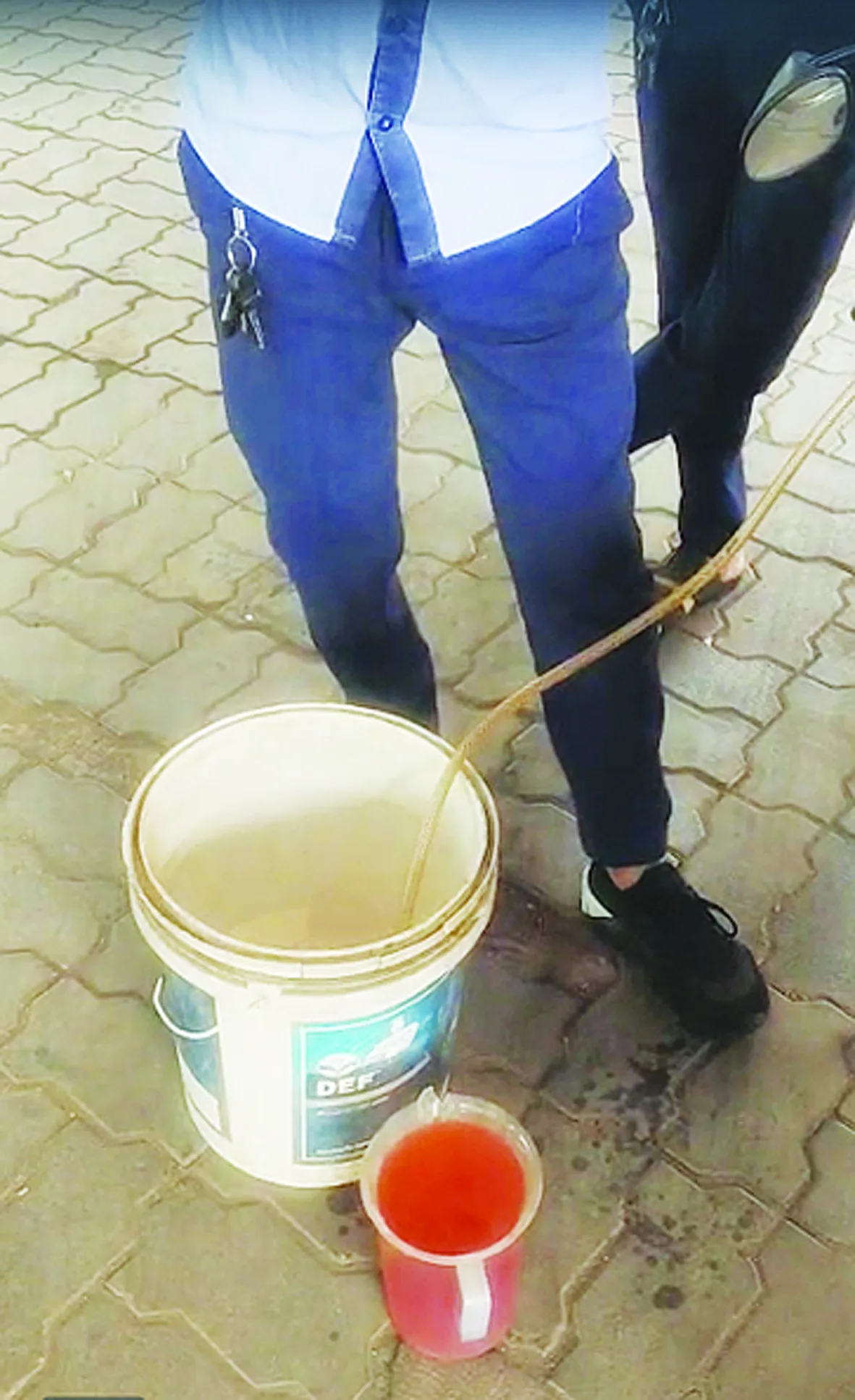 बारिश का असर पेट्रोल टैंक में भी दिखा – Indore rain water enters petrol pump tank gumasta nagar (फोटो 2)