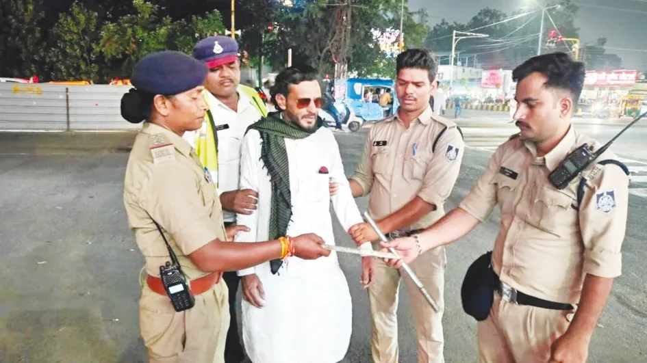इंदौर में यातायात पुलिस का सम्मान