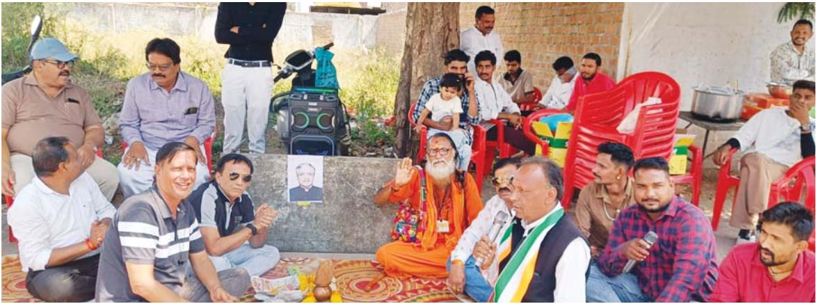 कांग्रेसियों ने की चुनाव आयुक्त को सद्बुद्धि के लिए प्रार्थना सभा