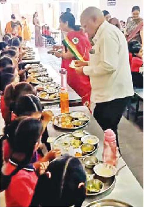 माहेश्वरी समाजजनों ने किया कन्या पूजन
