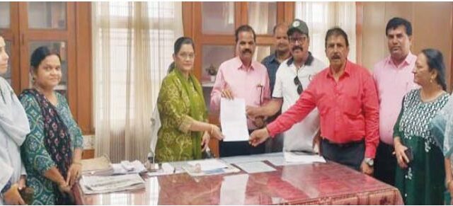 नहीं मिली शिक्षकों को बोर्ड परीक्षा मूल्यांकन की राशि