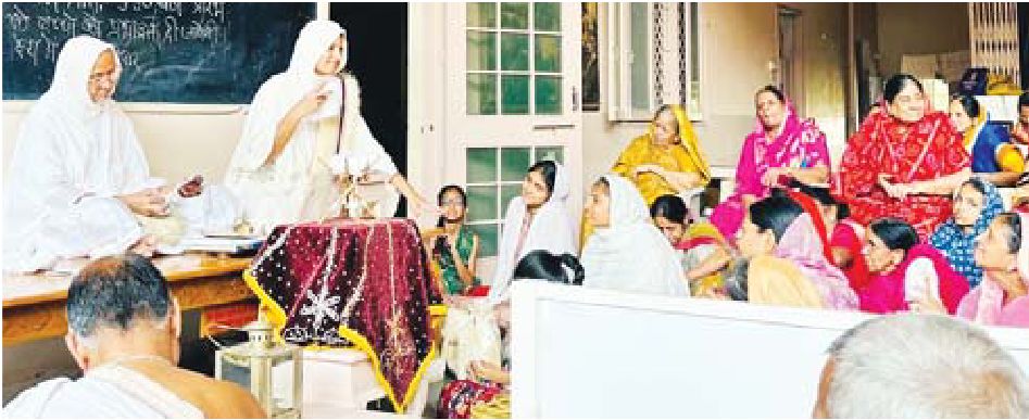 नाकोडा मंदिर में प्रवचन
