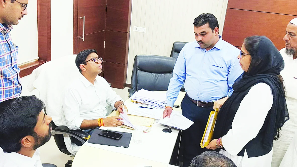निगम जनसुनवाई में पहुंचे 54 आवेदन