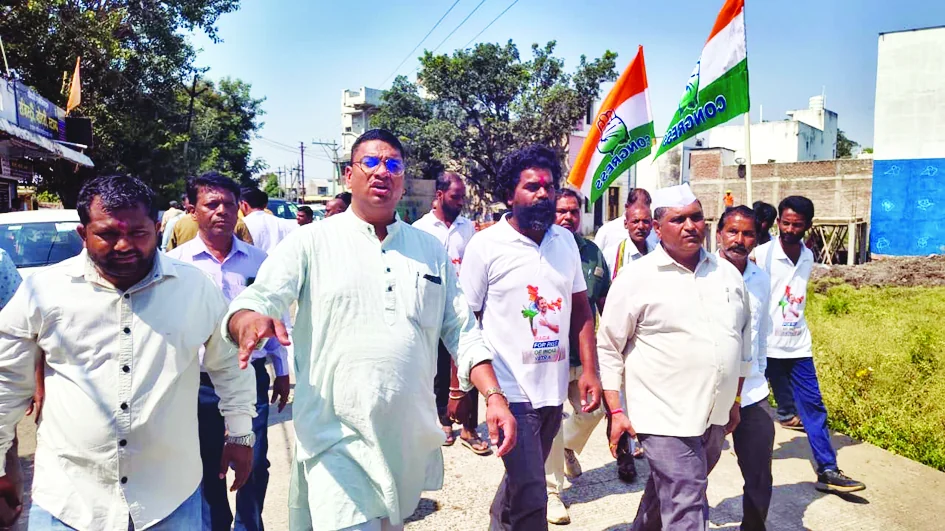 कांग्रेस नेता पहुंचे पदयात्रा में