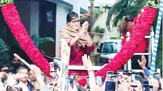 प्यारे पा- दादाजी को आराध्या ने किया बर्थडे विश