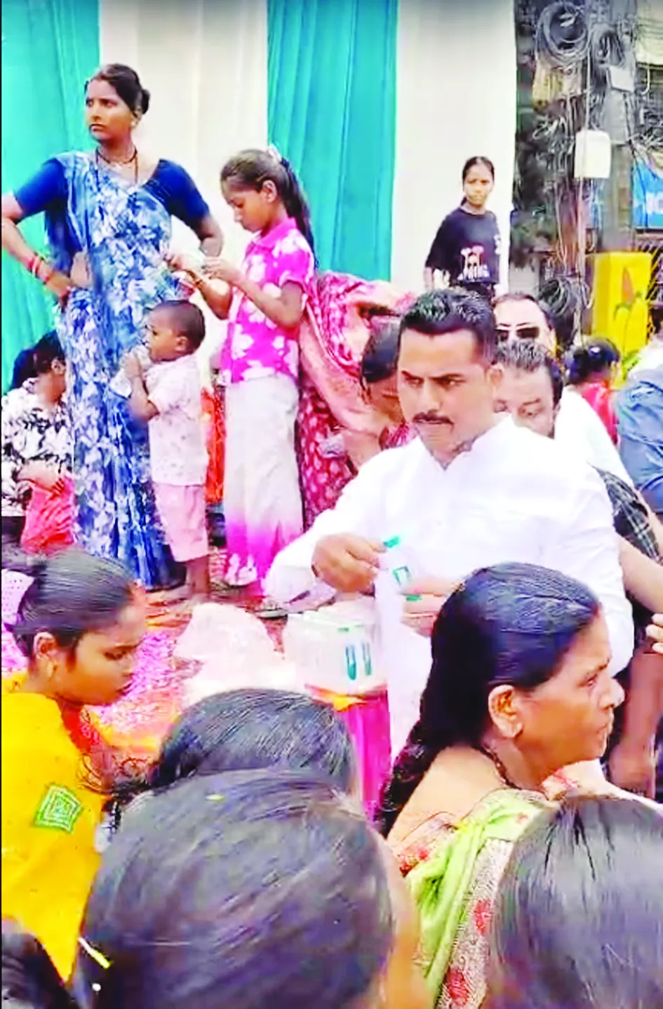 मुस्लिम समाजजनों ने भी दिखाई आस्था