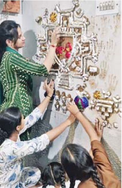 संजा माता का पूजन और गीत के साथ दोहे भी