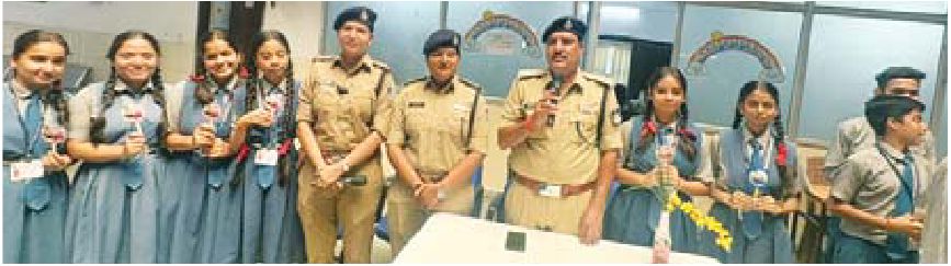 स्कूल में यातायात सुरक्षा की पाठशाला