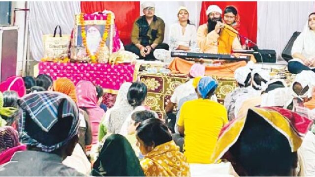 सिंधी कालोनी में वर्सी उत्सव