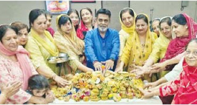 सिंधी समाजजनों ने मनाया महालक्ष्मी पर्व