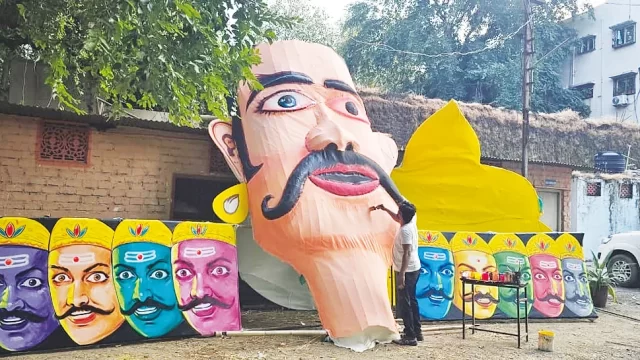 रावण के दस मुख तैयार, अब बनेगी लंका