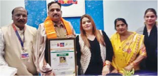 थाना प्रभारी का सम्मान
