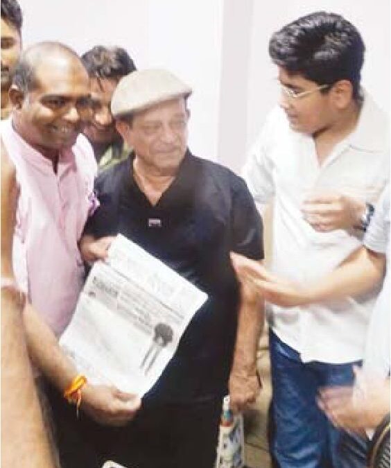 टीवी अदाकार अब्दुल से बच्चों की मुलाकात